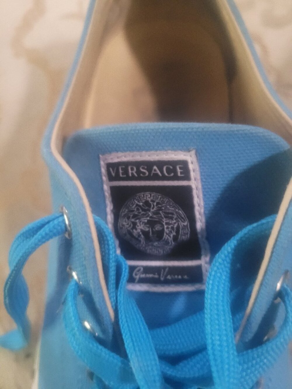Versace snrakers